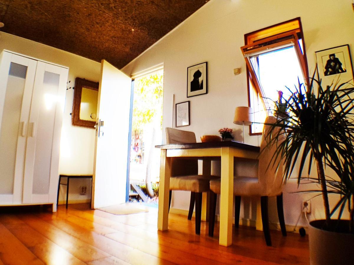 Romantic Quiet Studio On The Canal Amsterdam Dış mekan fotoğraf